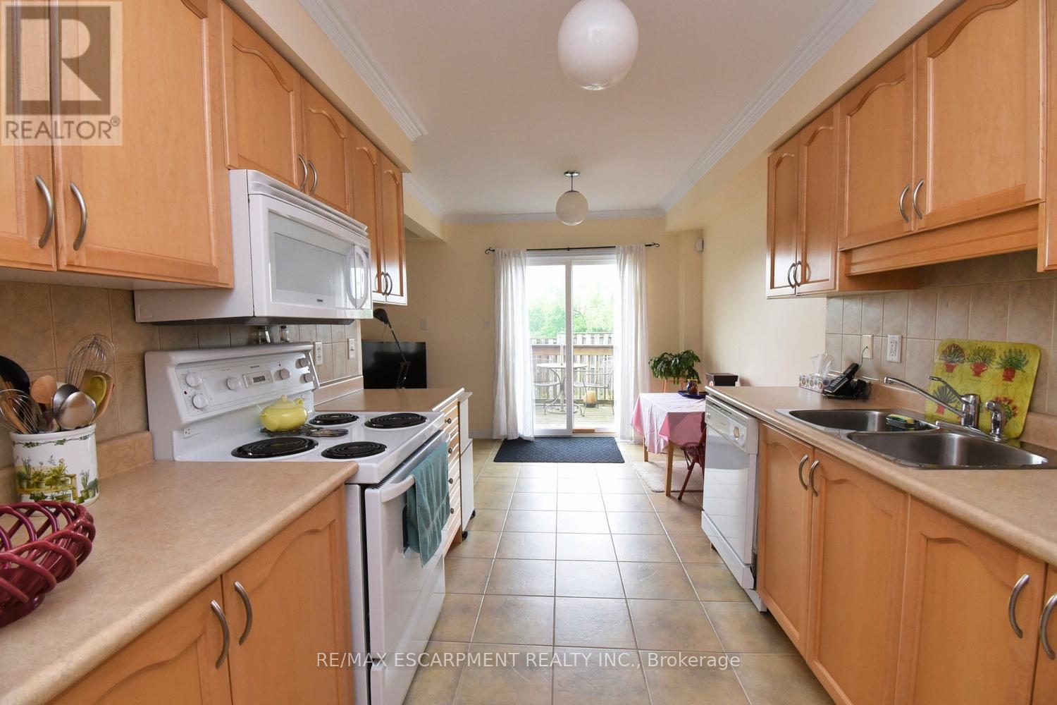 Single Family House for Sale in    SOUTHSIDE PLACE Hamilton (Mountview) 