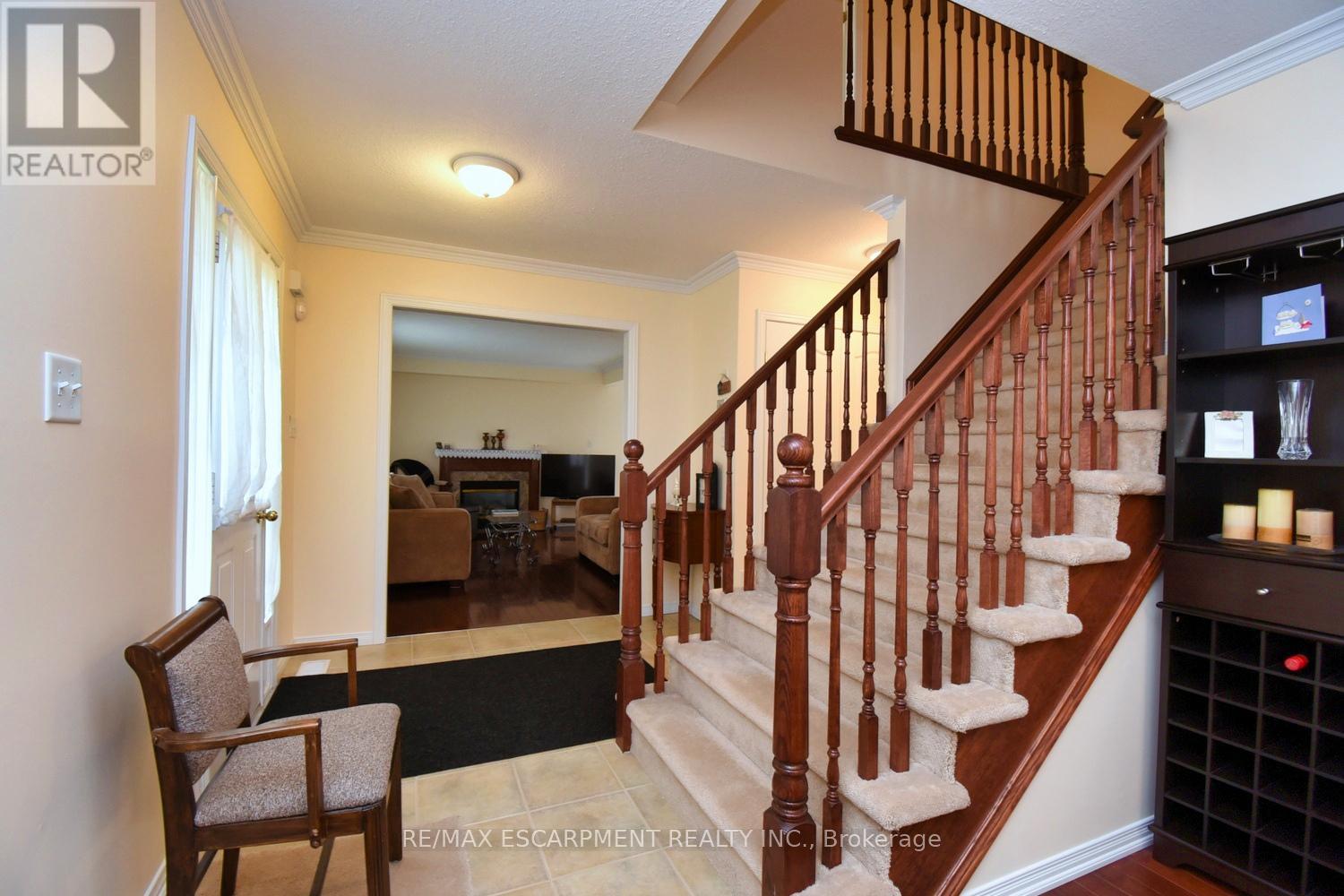 Single Family House for Sale in    SOUTHSIDE PLACE Hamilton (Mountview) 