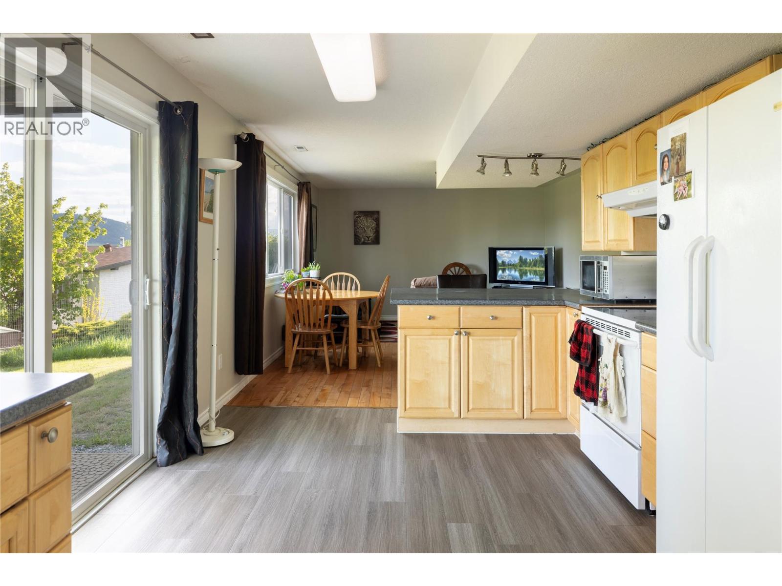  5826 Bartlett Road, Vernon