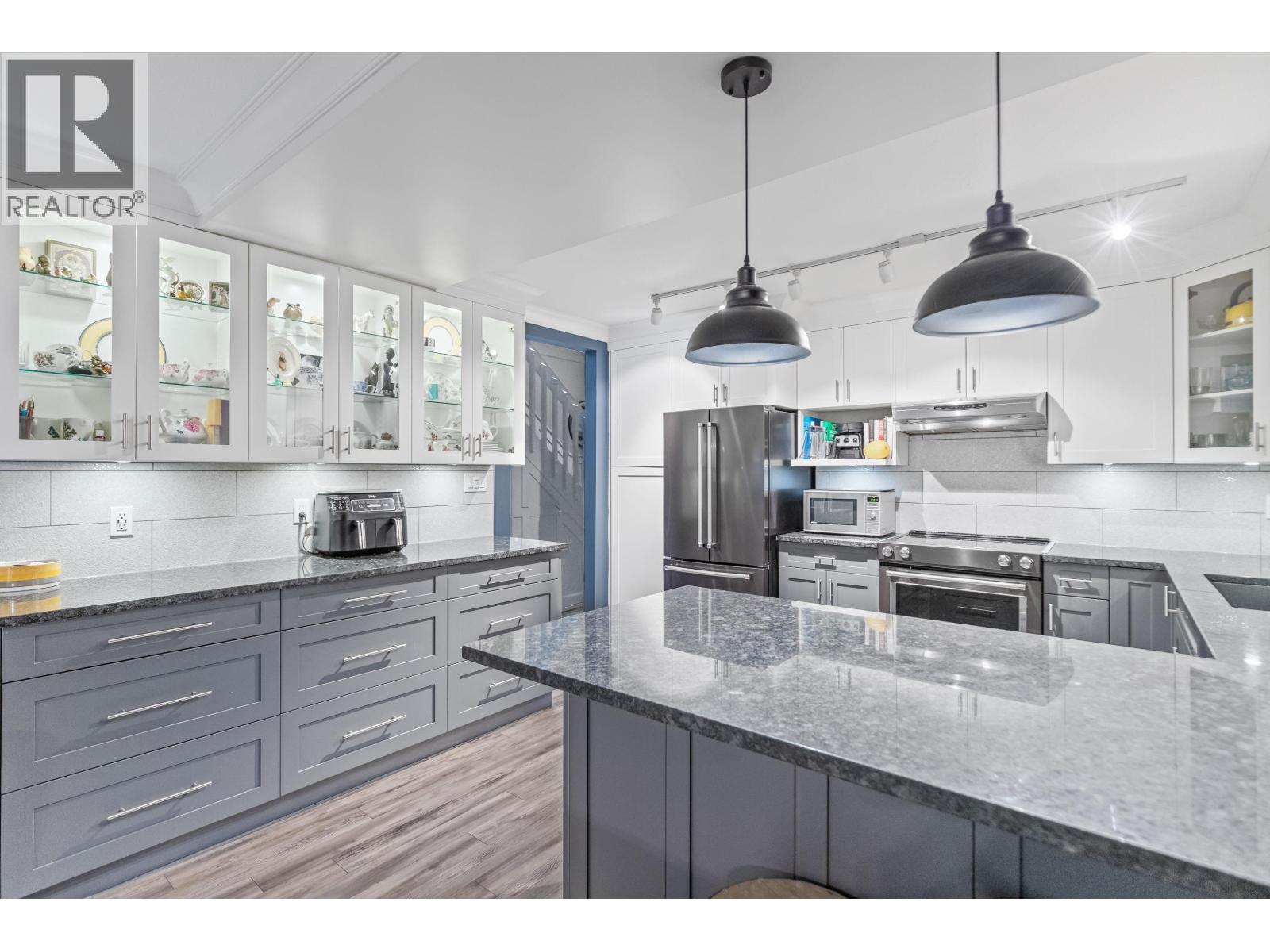 9 12227 SKILLEN STREET, Maple Ridge