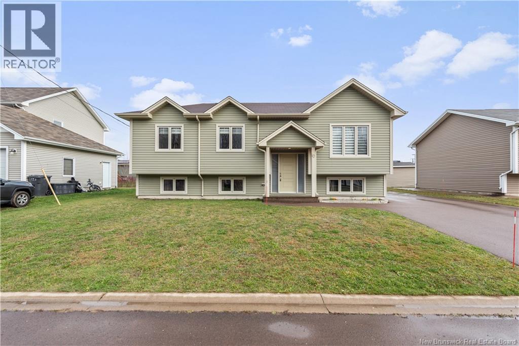 10 Guy - Main photo, Shediac, New Brunswick