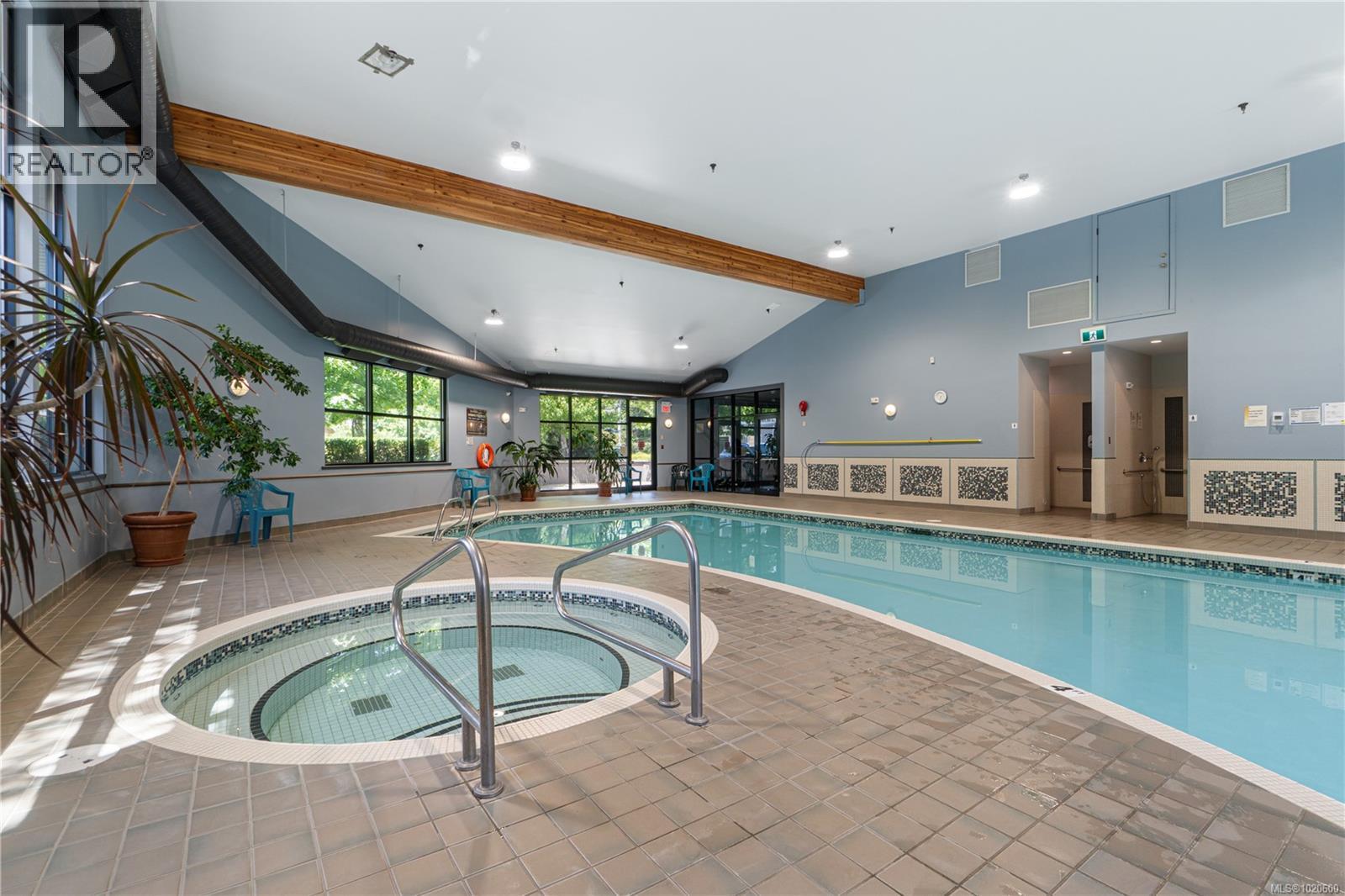 113 1080 Resort Dr, Parksville