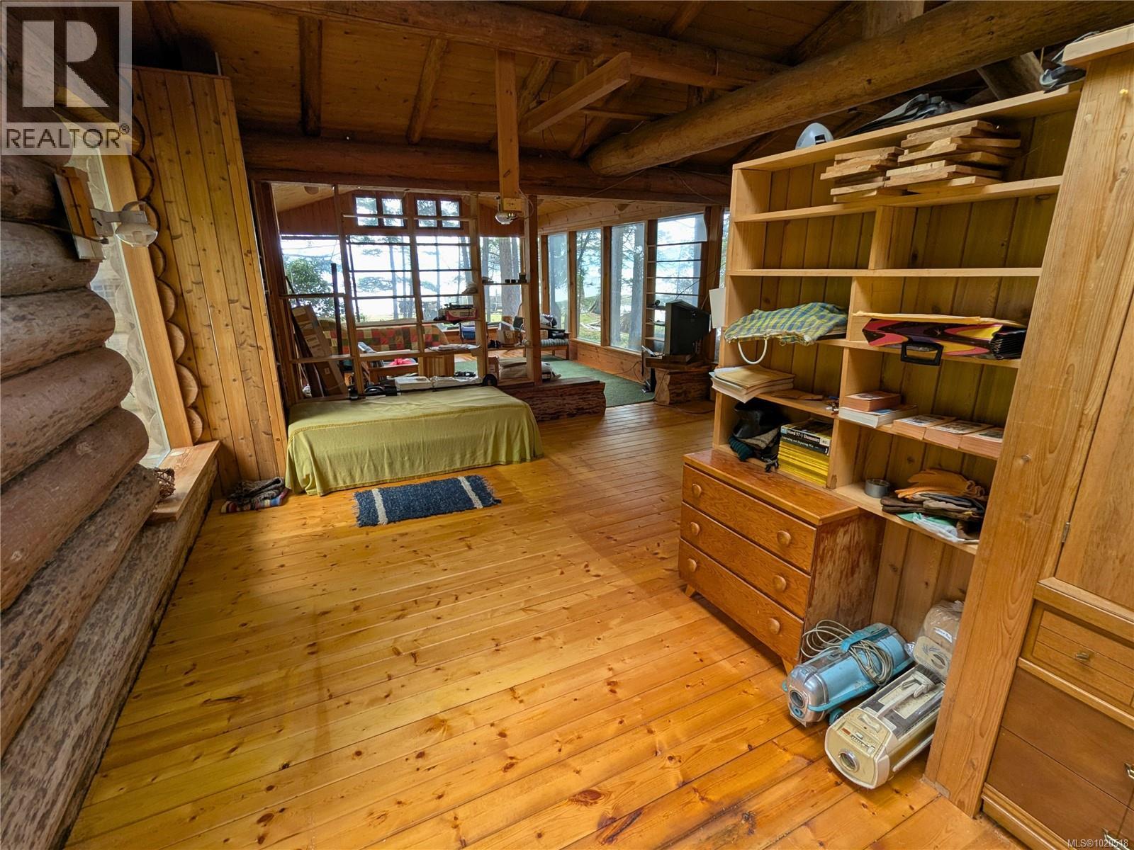 3 Grant Rd, Lasqueti Island