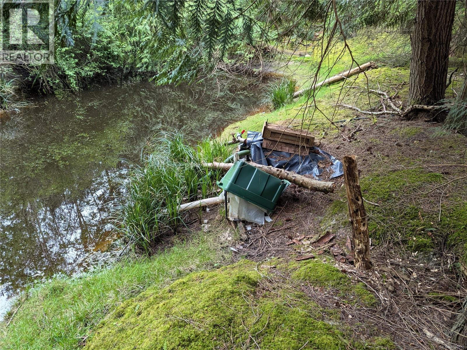 3 Grant Rd, Lasqueti Island