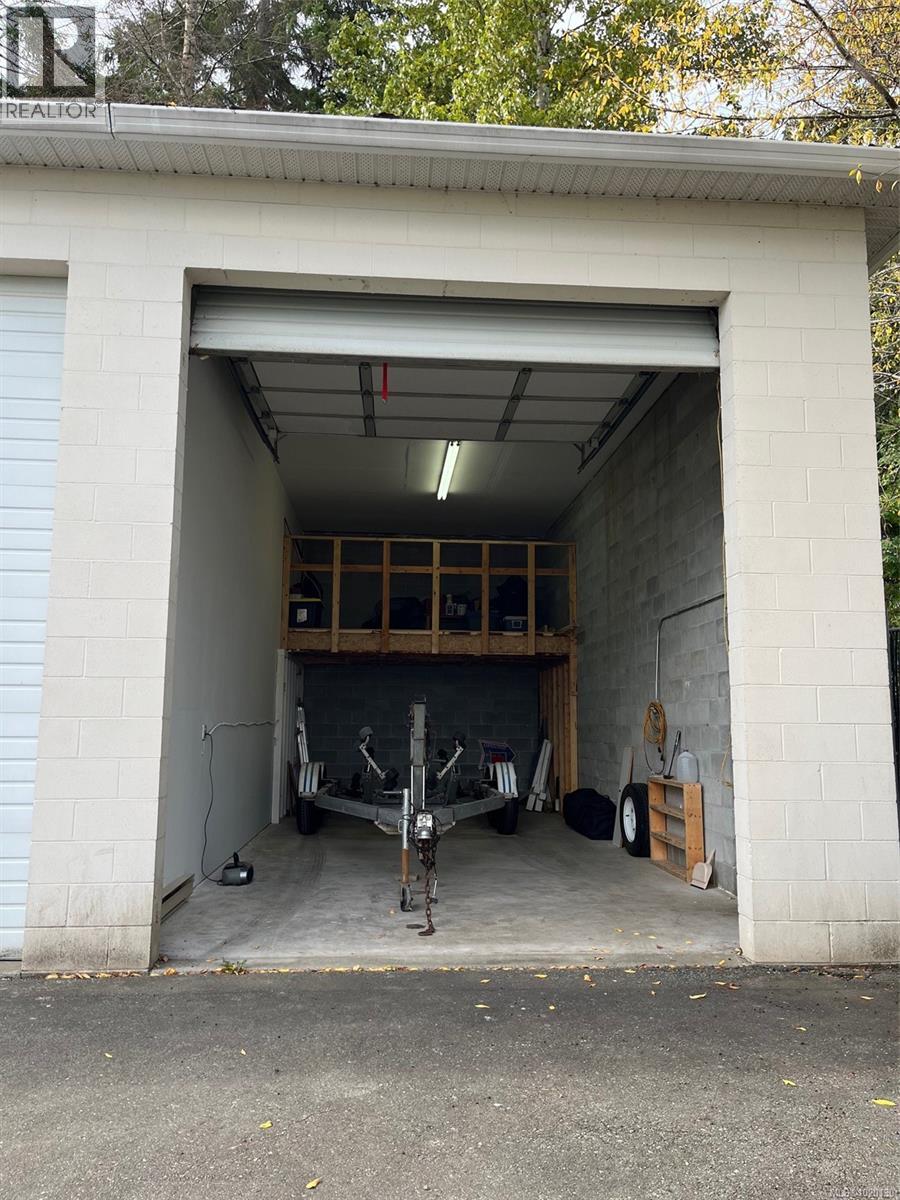 16 2755 Moray Ave, Courtenay