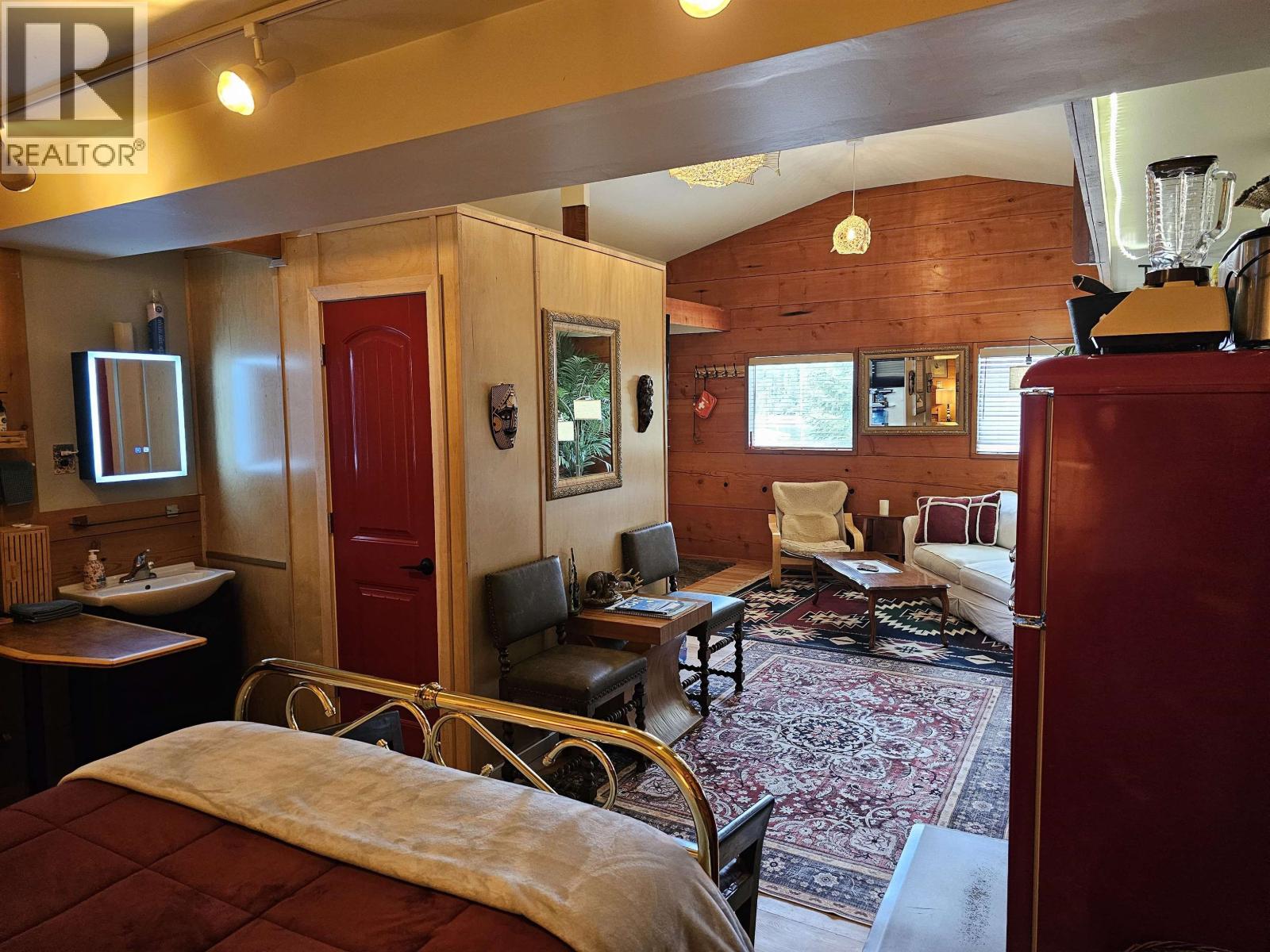 34 WHISKEY COVE (DENNY ISLAND) ROAD, Bella Coola