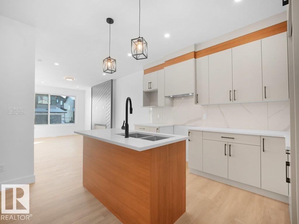 432 Crystal Creek Link, Leduc