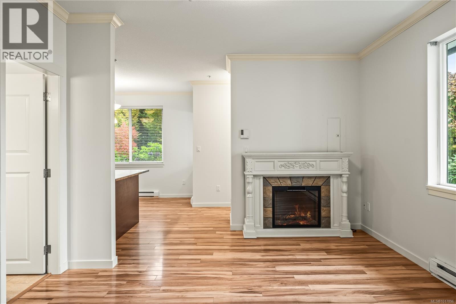 102 2149 Ridgemont Pl, Nanaimo