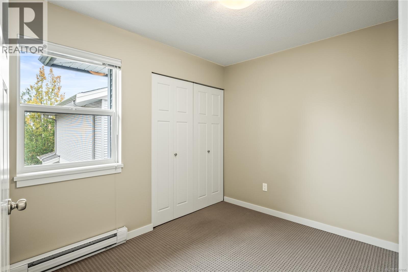 102 2149 Ridgemont Pl, Nanaimo