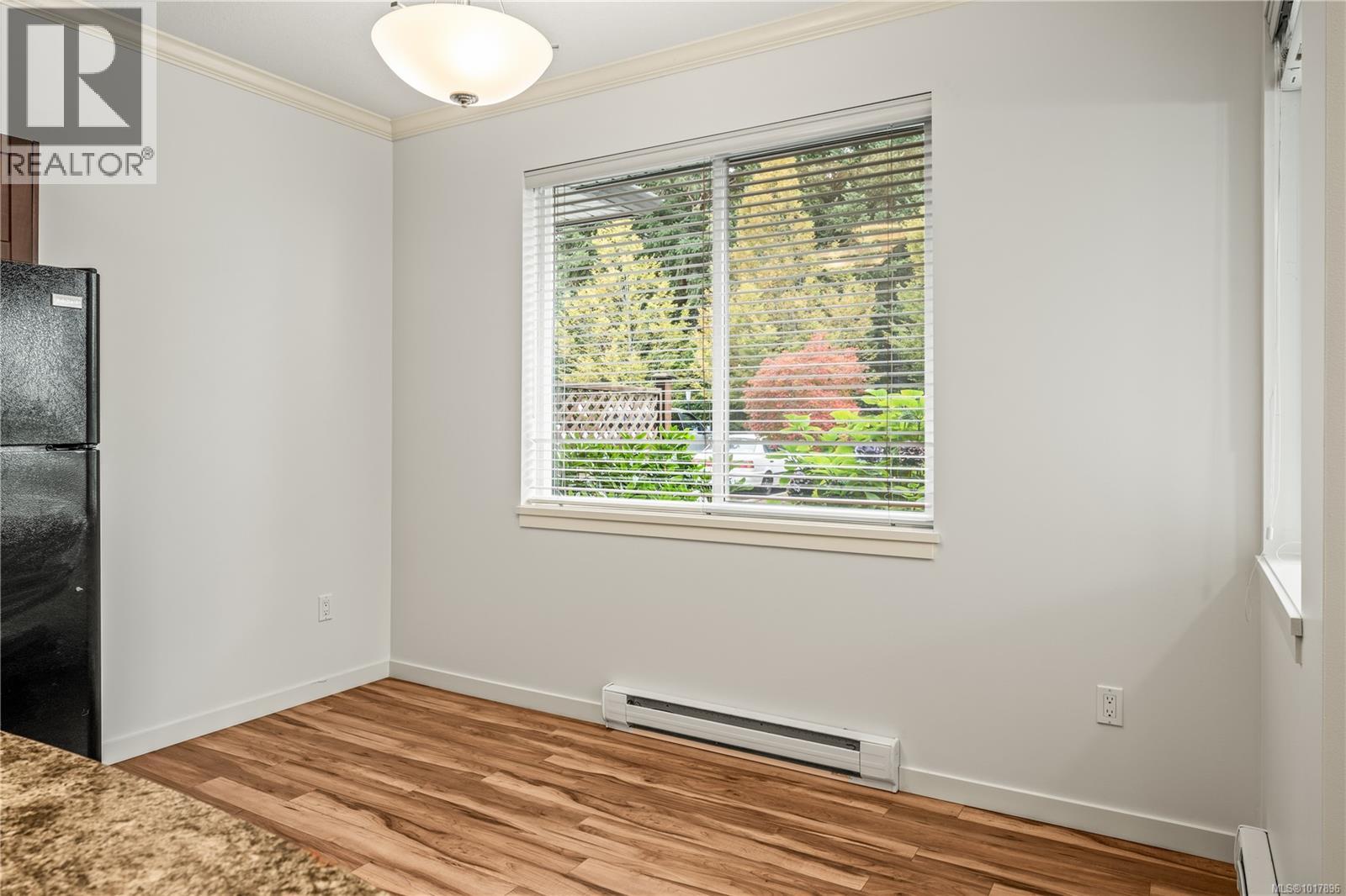 102 2149 Ridgemont Pl, Nanaimo