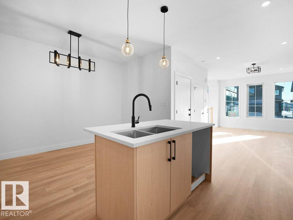 434 Crystal Creek Link, Leduc