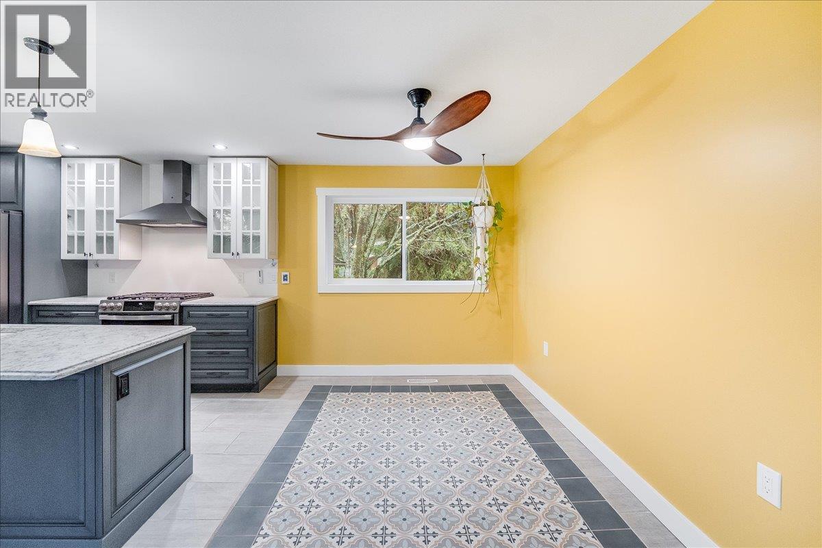 1408 Meadowbrook Drive, Castlegar