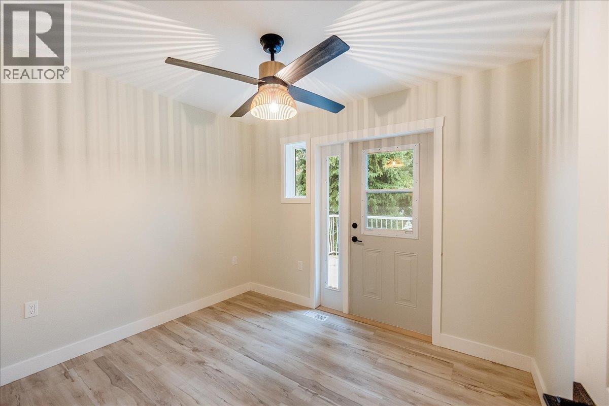 1408 Meadowbrook Drive, Castlegar