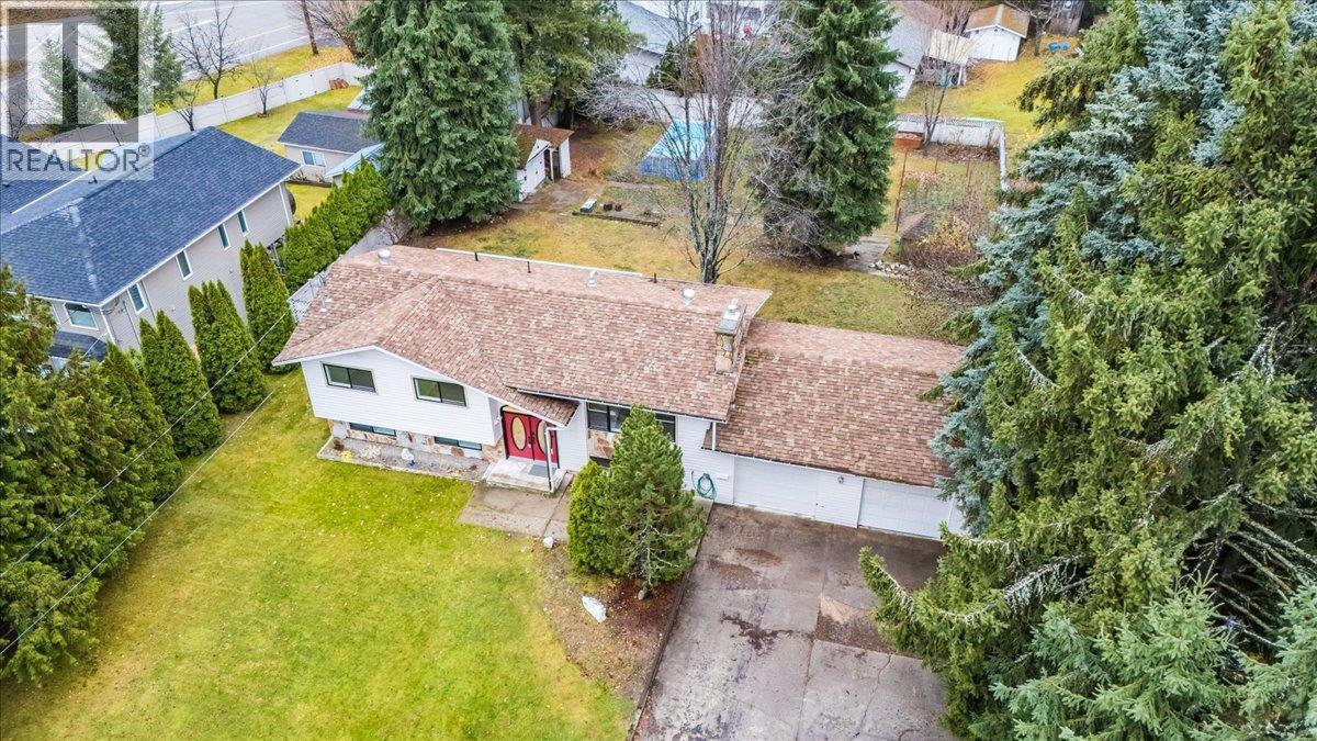 1408 Meadowbrook Drive, Castlegar