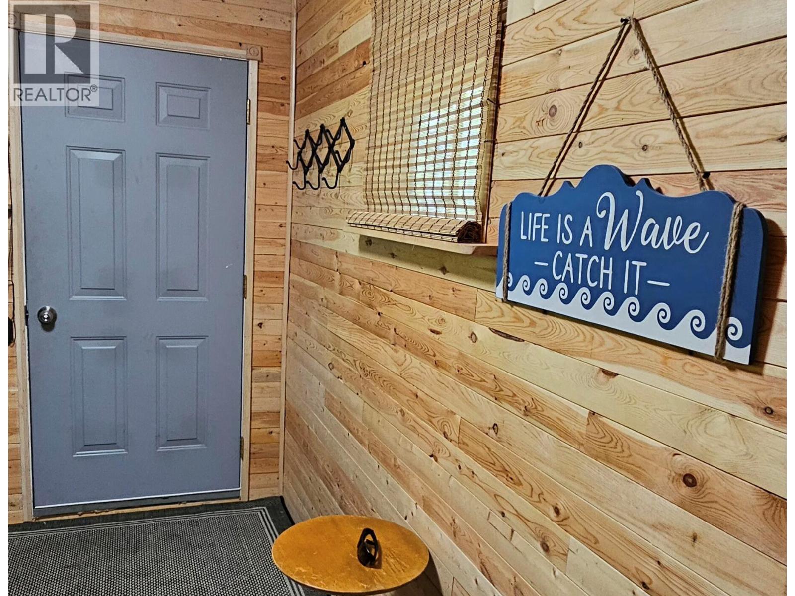  3953 Short Road, Eagle Bay