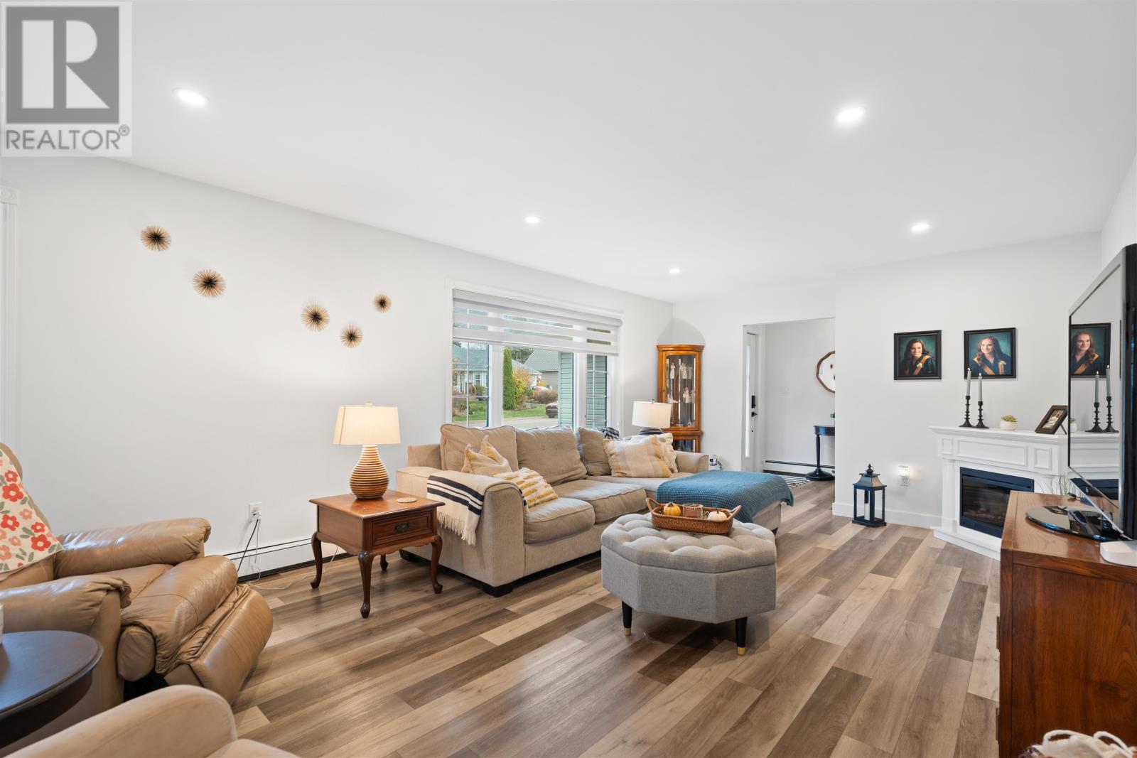 244 COLIN AVENUE - 11