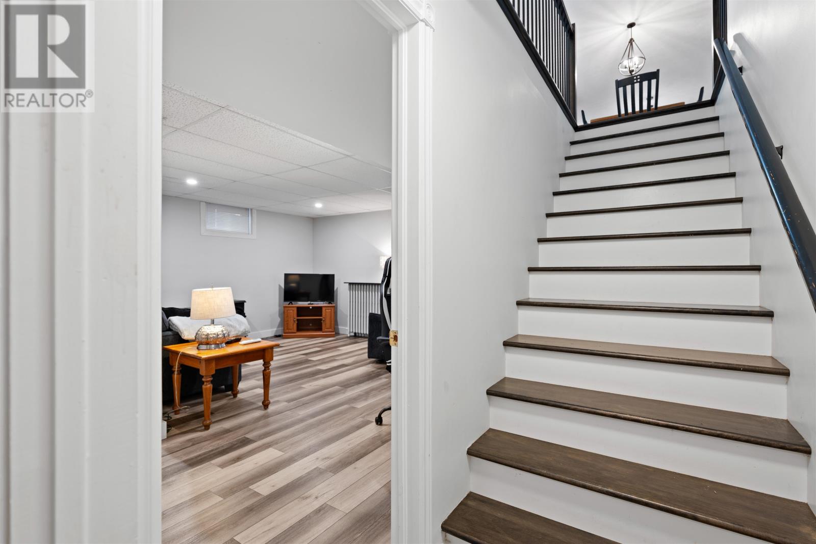 244 COLIN AVENUE - 31