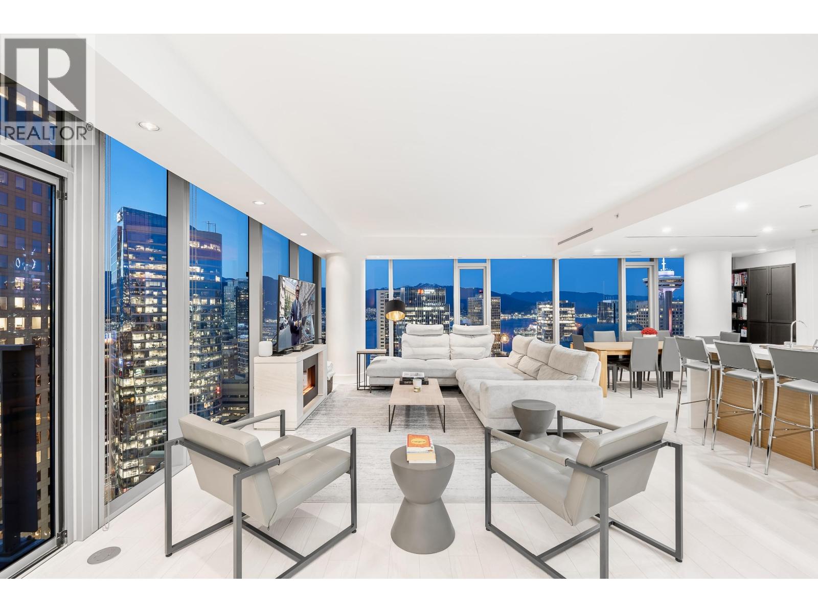 2902 667 HOWE STREET, Vancouver