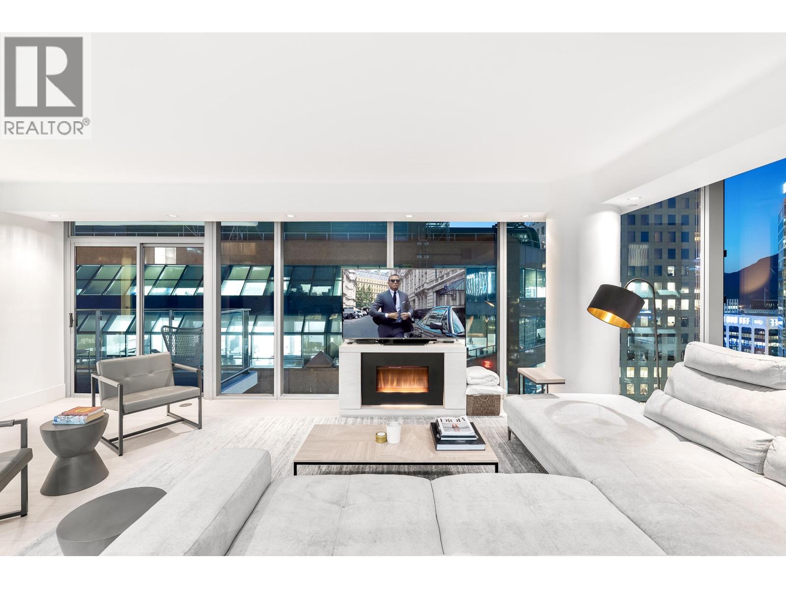 2902 667 HOWE STREET, Vancouver