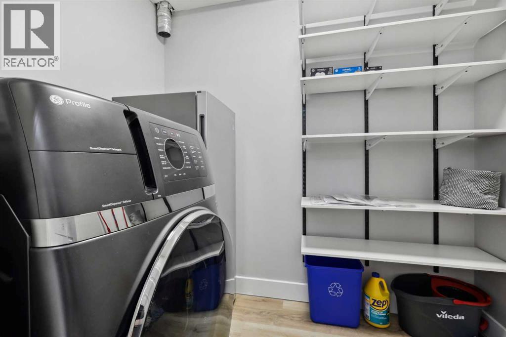 Single Family House for Sale in   Sierra Morena Mews SW Signal Hill Calgary 