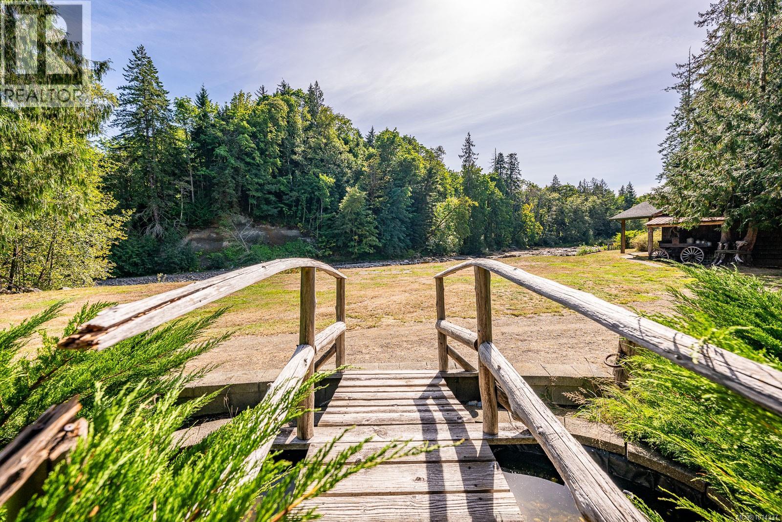 4867 Lorna Lane, Campbell River