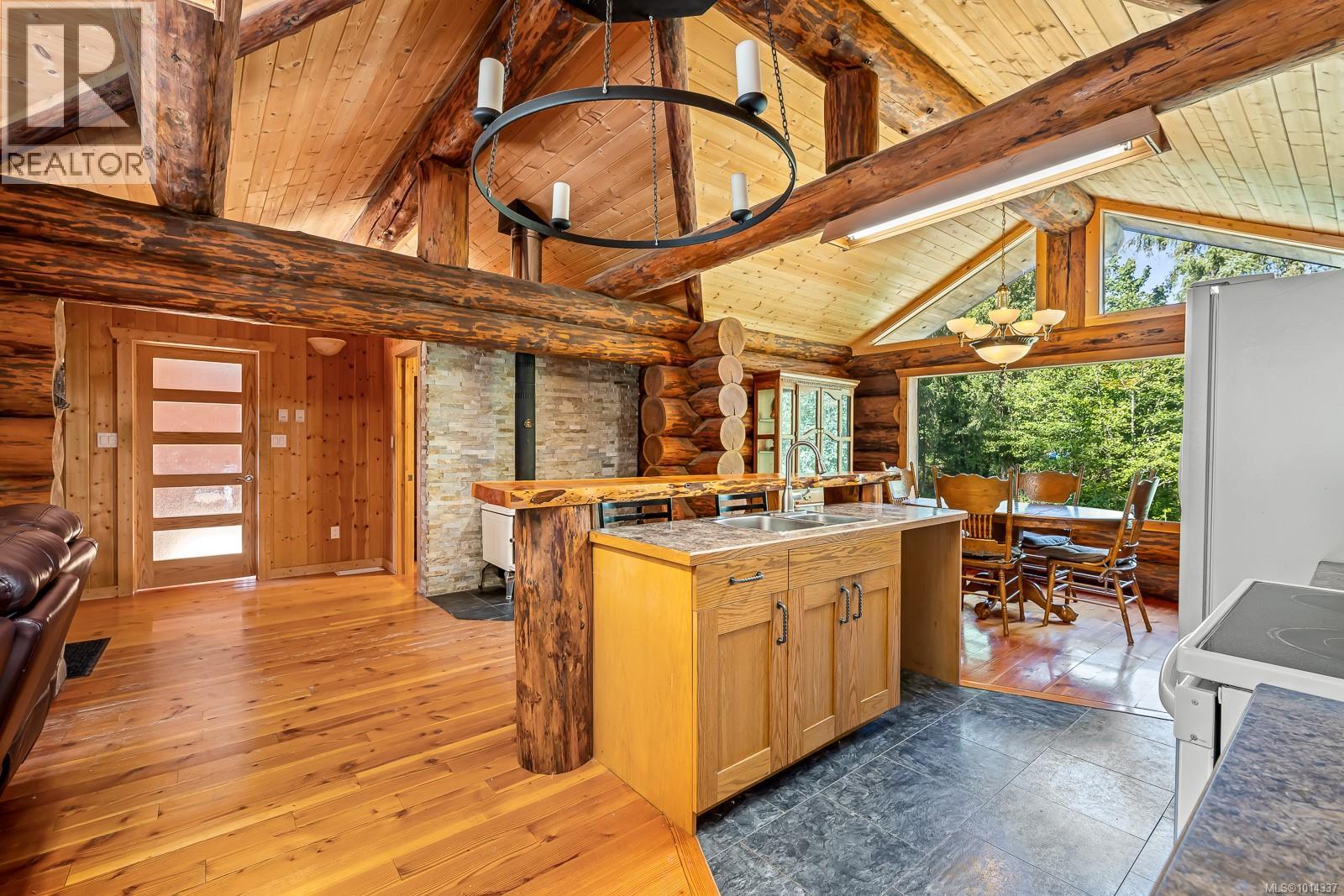 4867 Lorna Lane, Campbell River