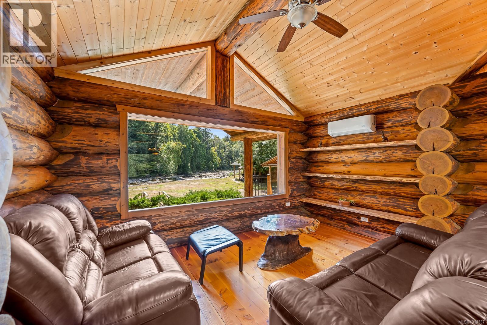 4867 Lorna Lane, Campbell River