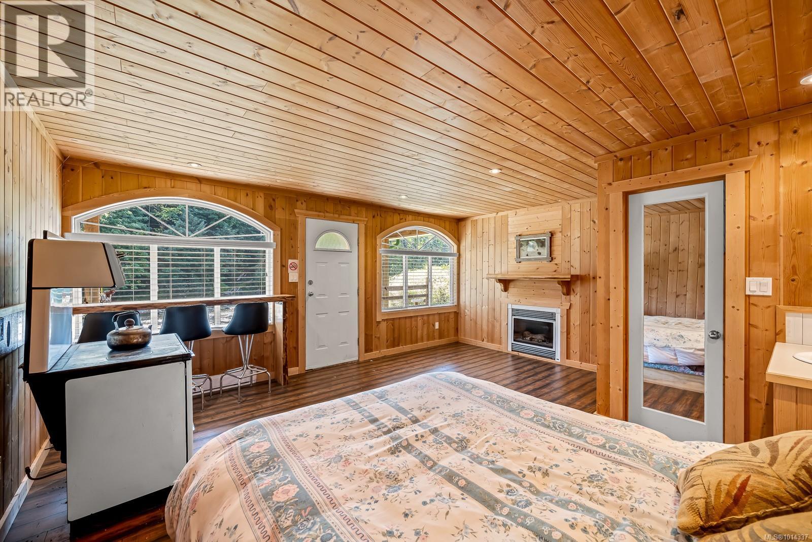 4867 Lorna Lane, Campbell River