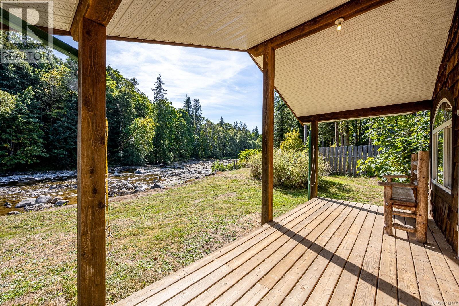 4867 Lorna Lane, Campbell River