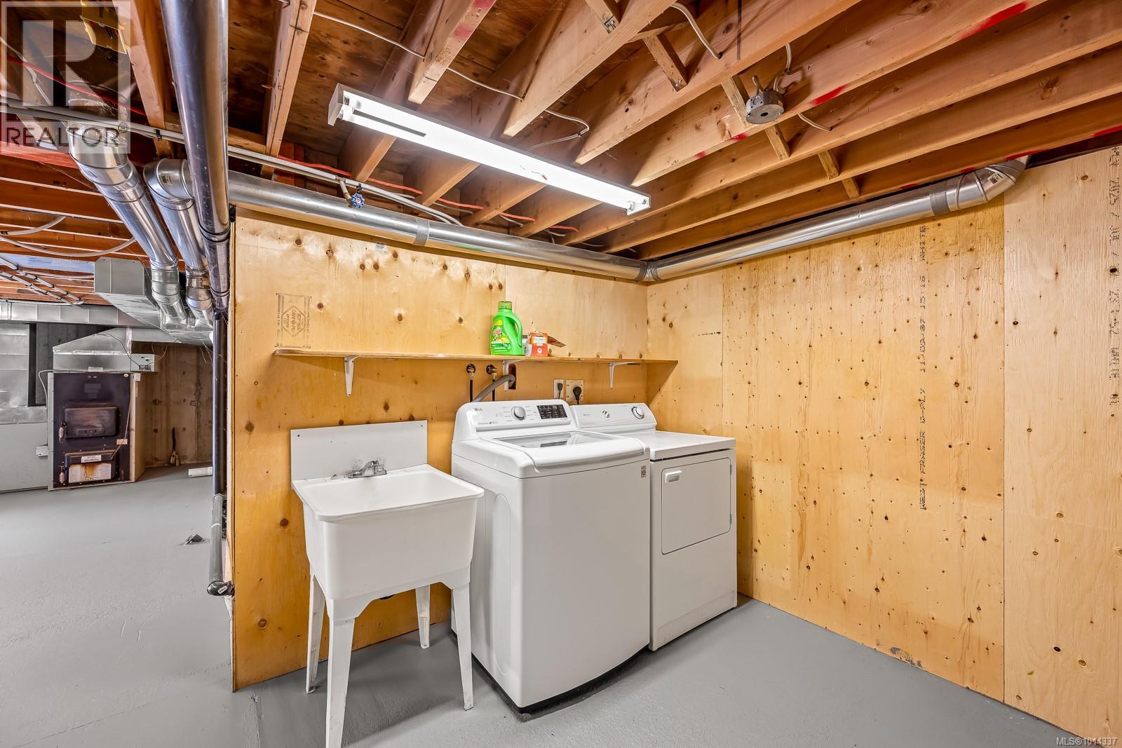 4867 Lorna Lane, Campbell River