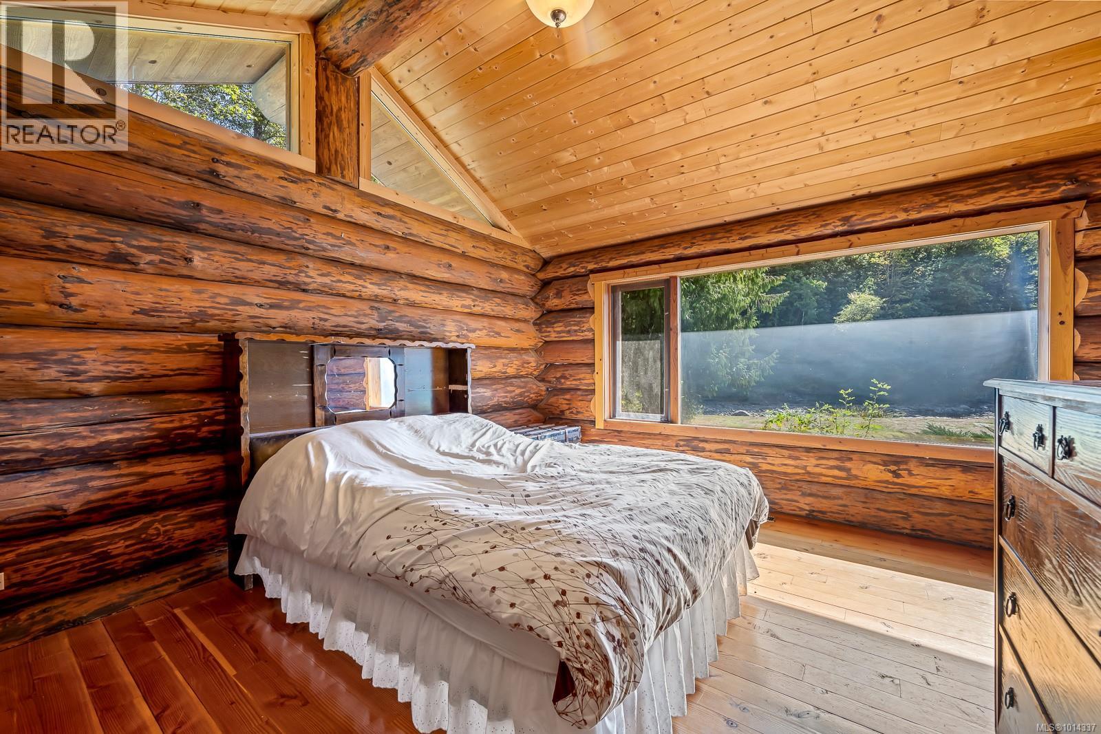 4867 Lorna Lane, Campbell River