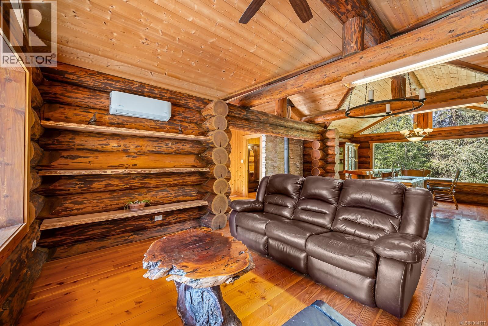 4867 Lorna Lane, Campbell River