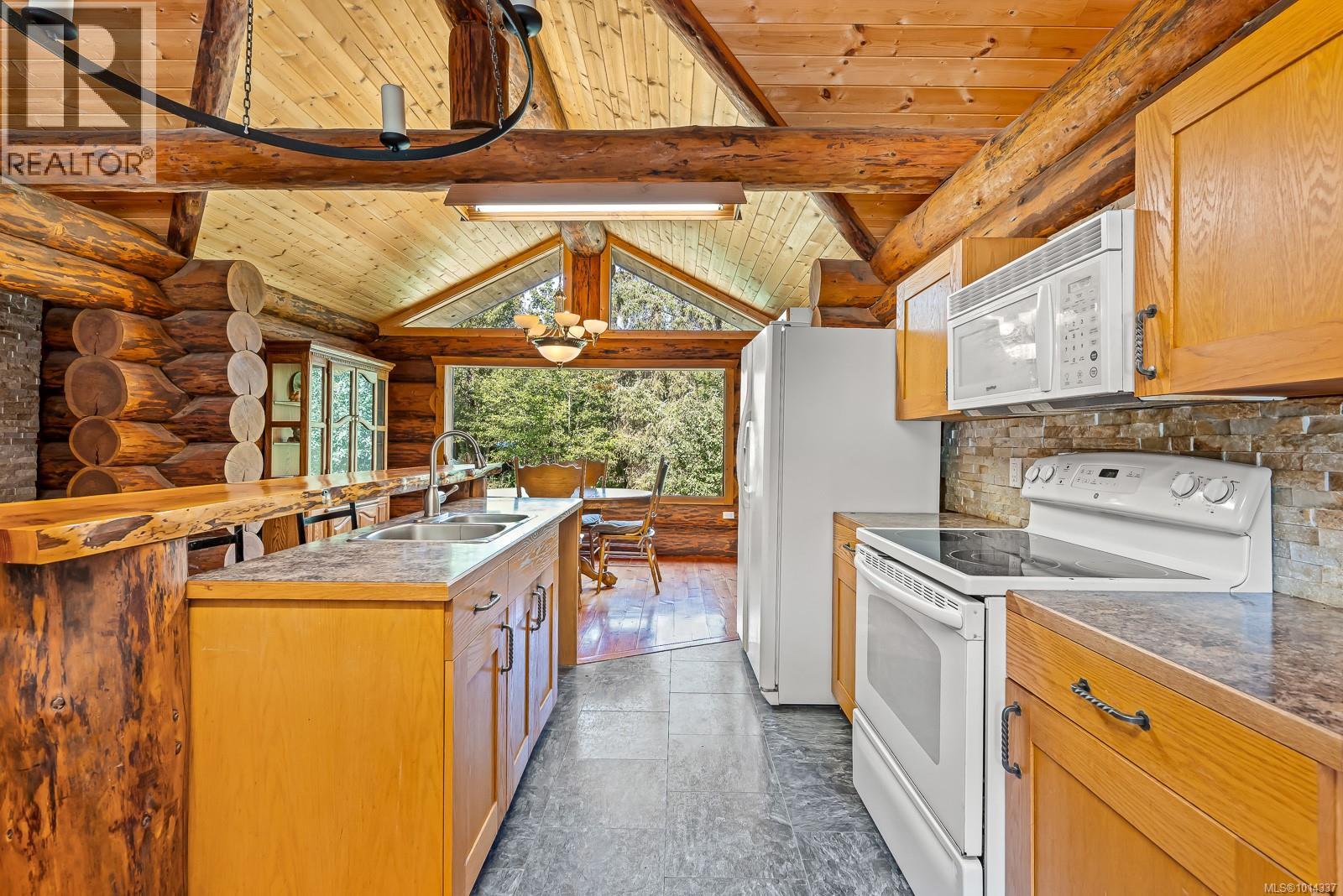 4867 Lorna Lane, Campbell River
