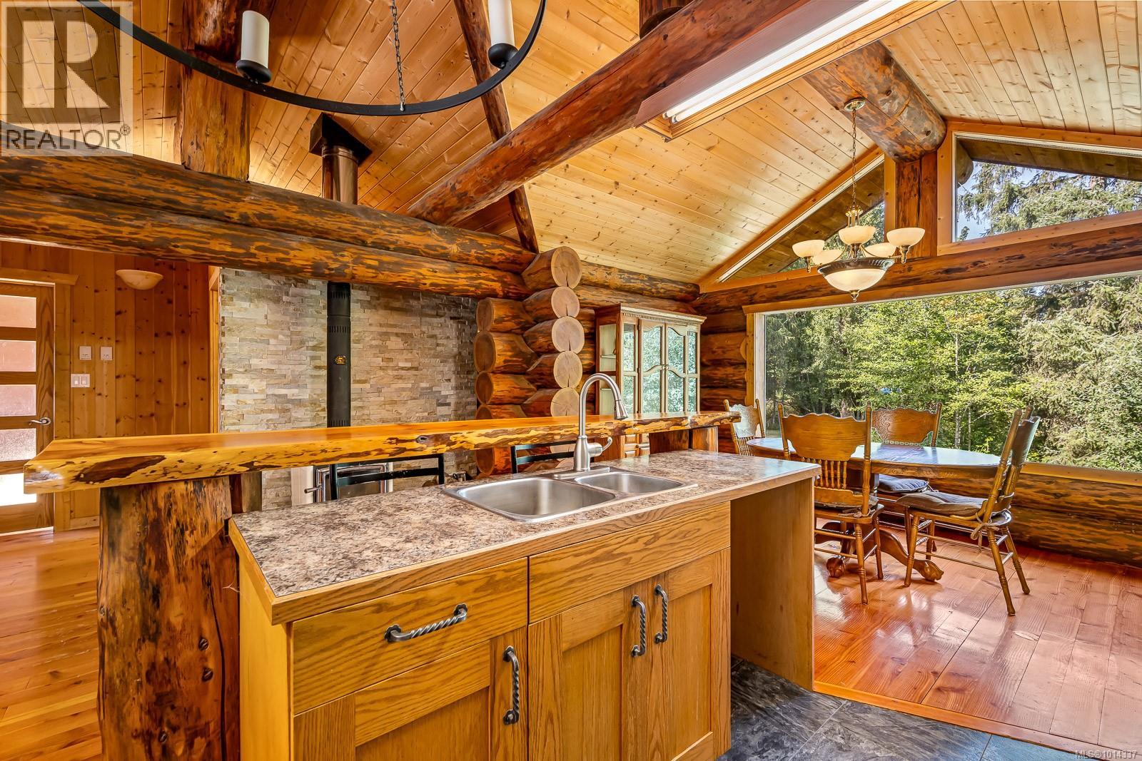 4867 Lorna Lane, Campbell River