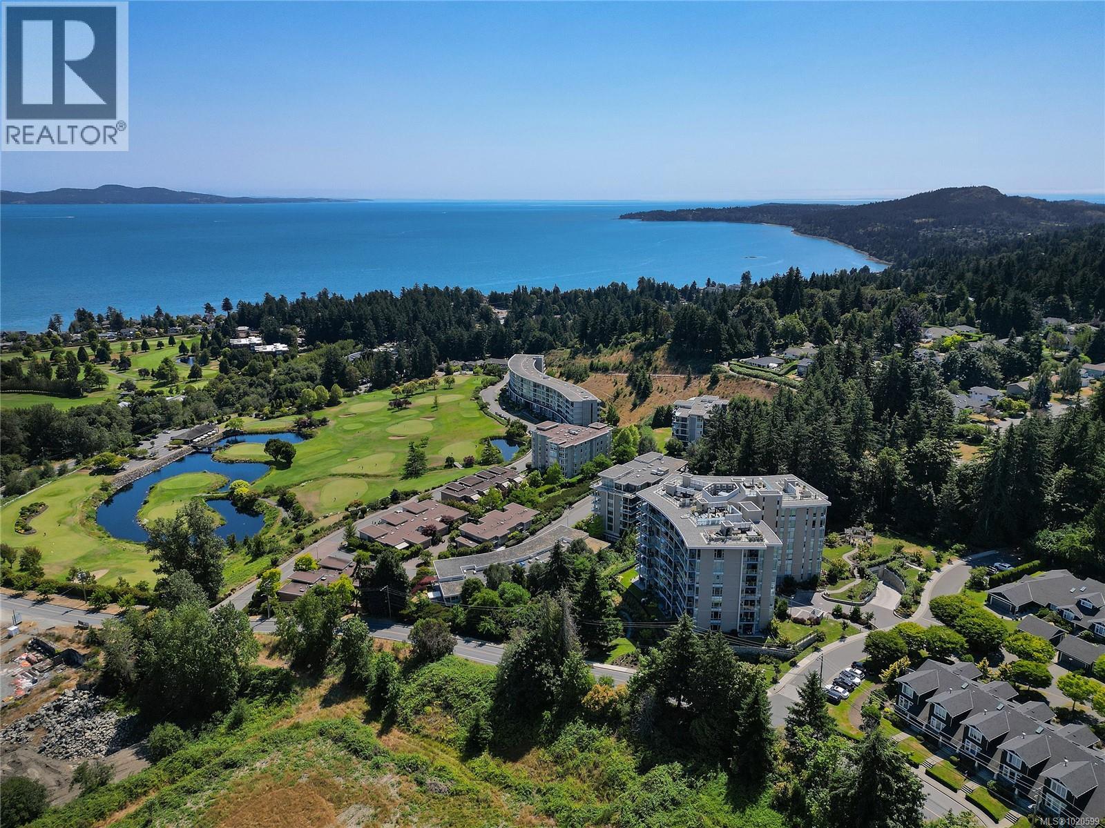 403 5388 Hill Rise Terr, Saanich