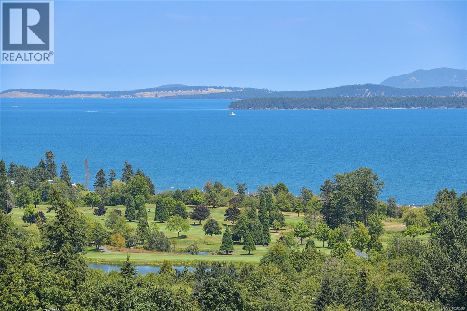 403 5388 Hill Rise Terr, Saanich