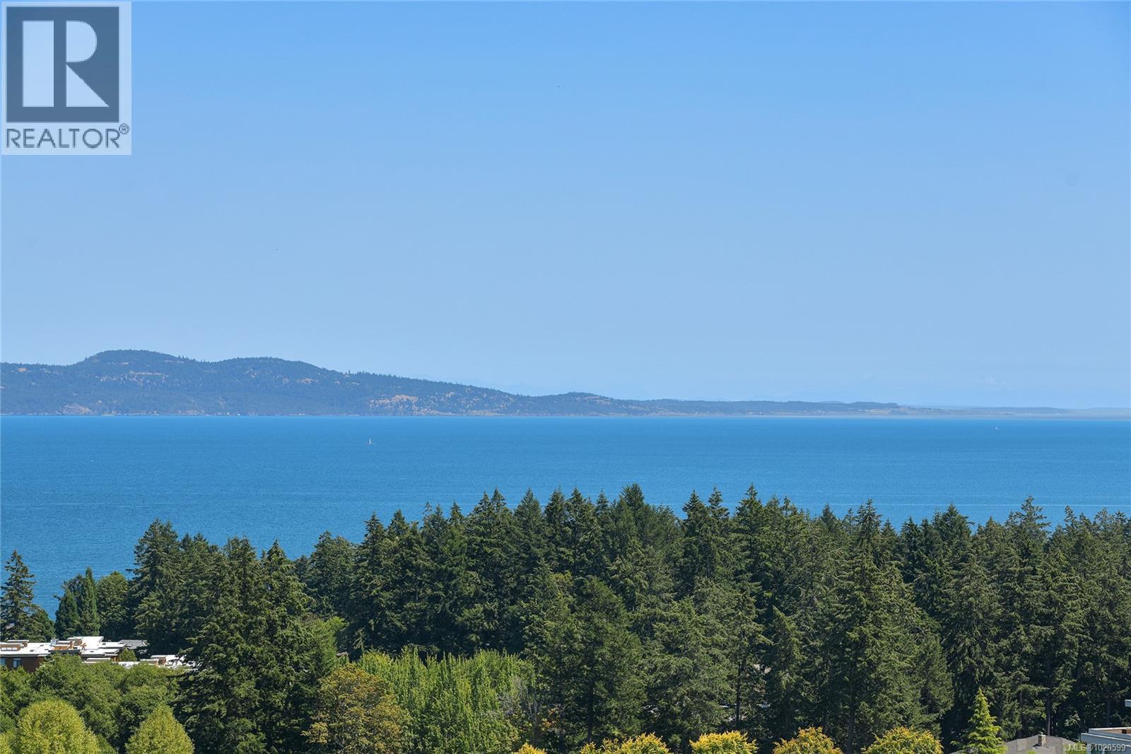 403 5388 Hill Rise Terr, Saanich