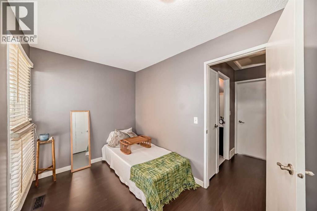 Single Family House for Sale in  Whitehill Place NE Whitehorn Calgary 