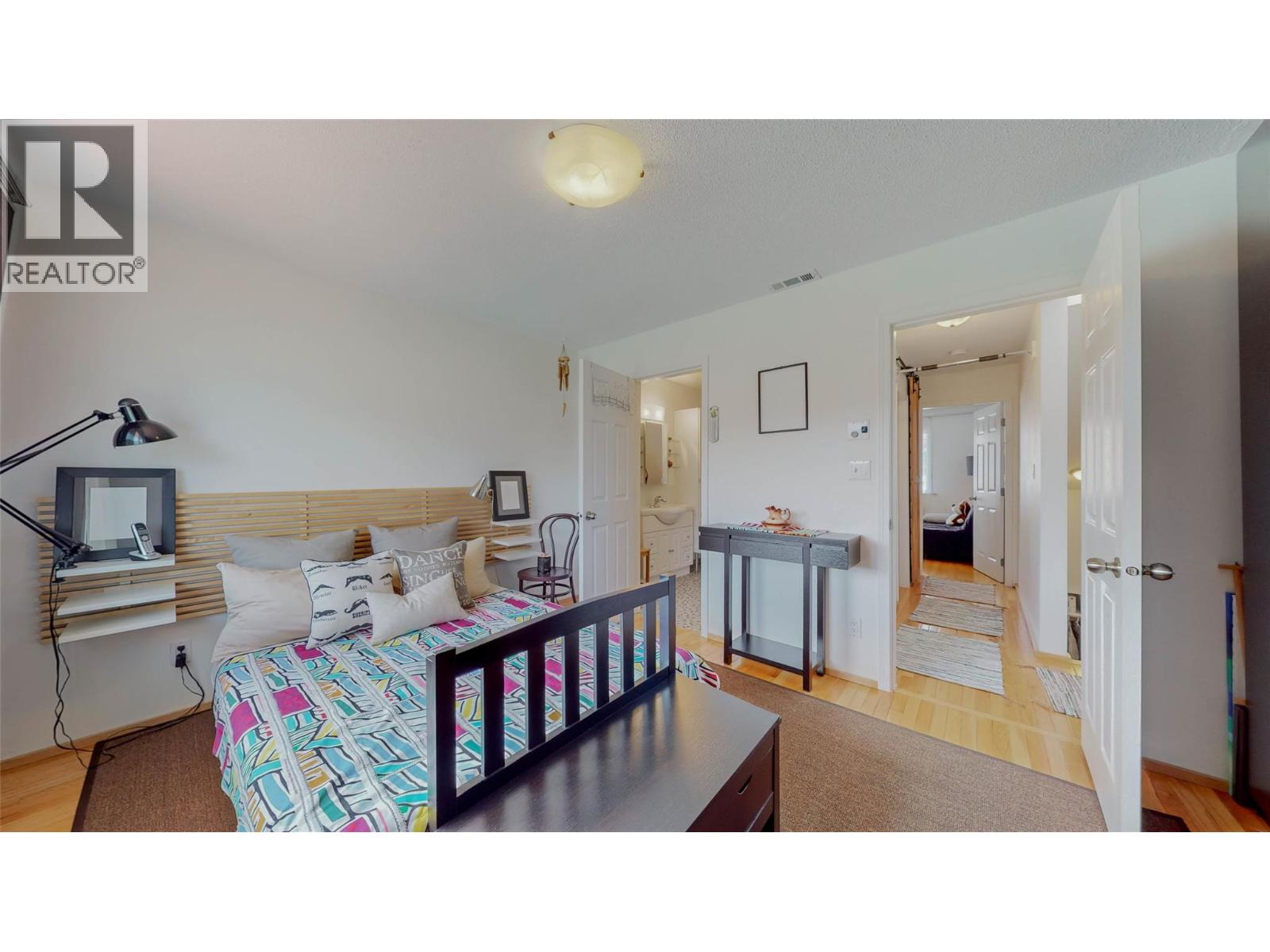 8029 VEDETTE Drive, Osoyoos