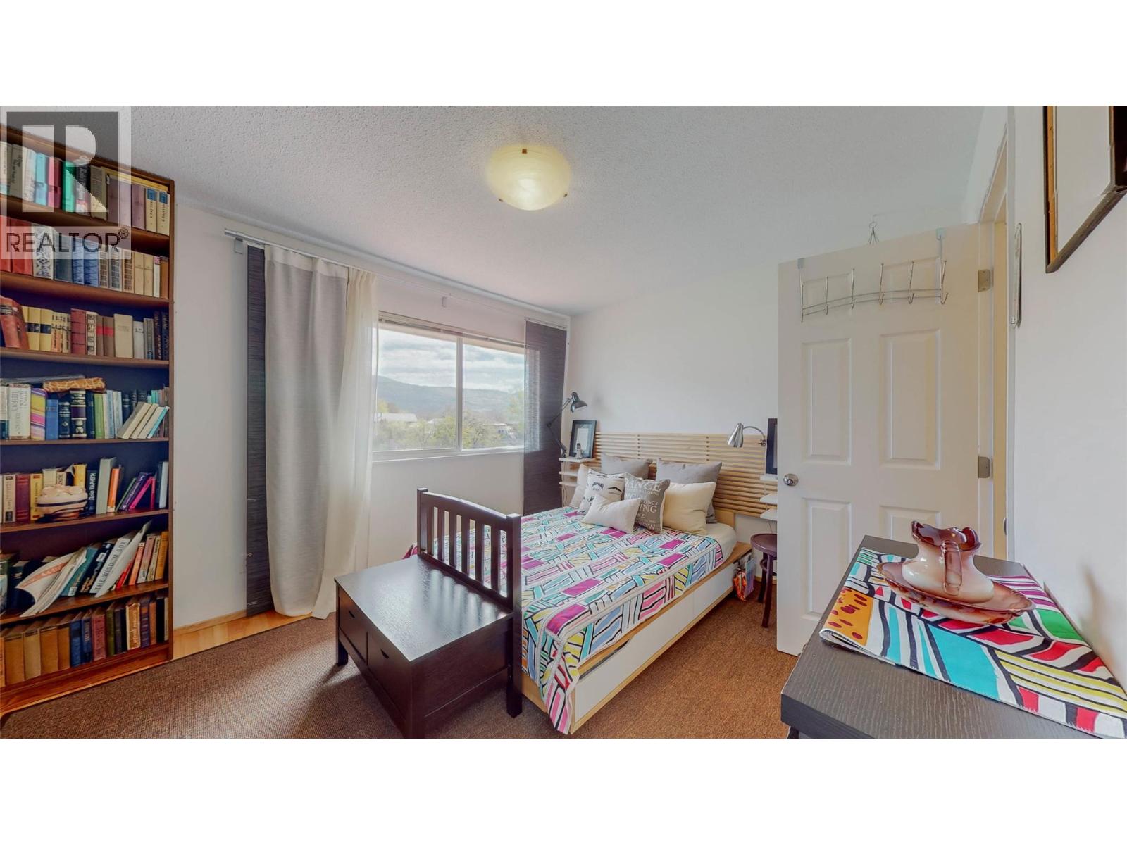 8029 VEDETTE Drive, Osoyoos