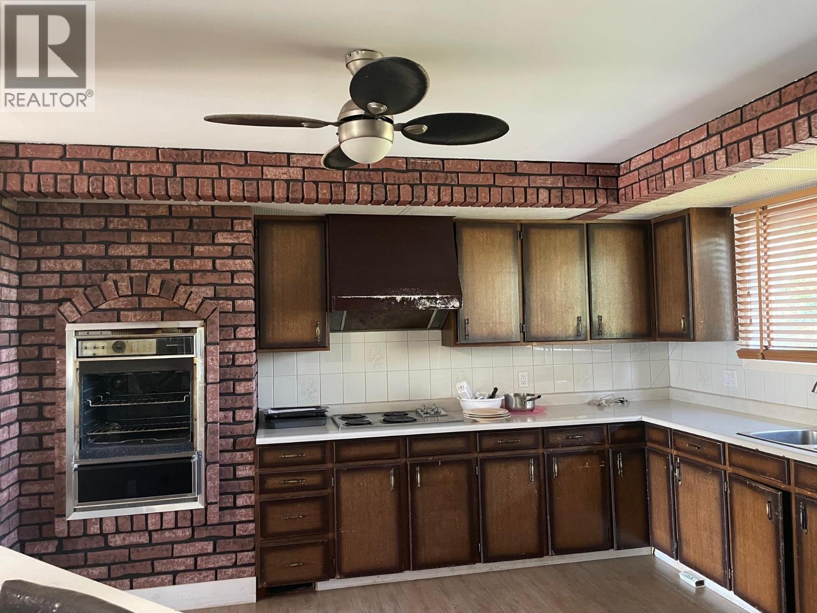 5612 51 STREET, Fort Nelson