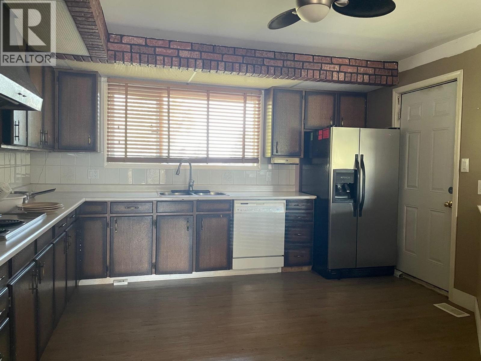 5612 51 STREET, Fort Nelson