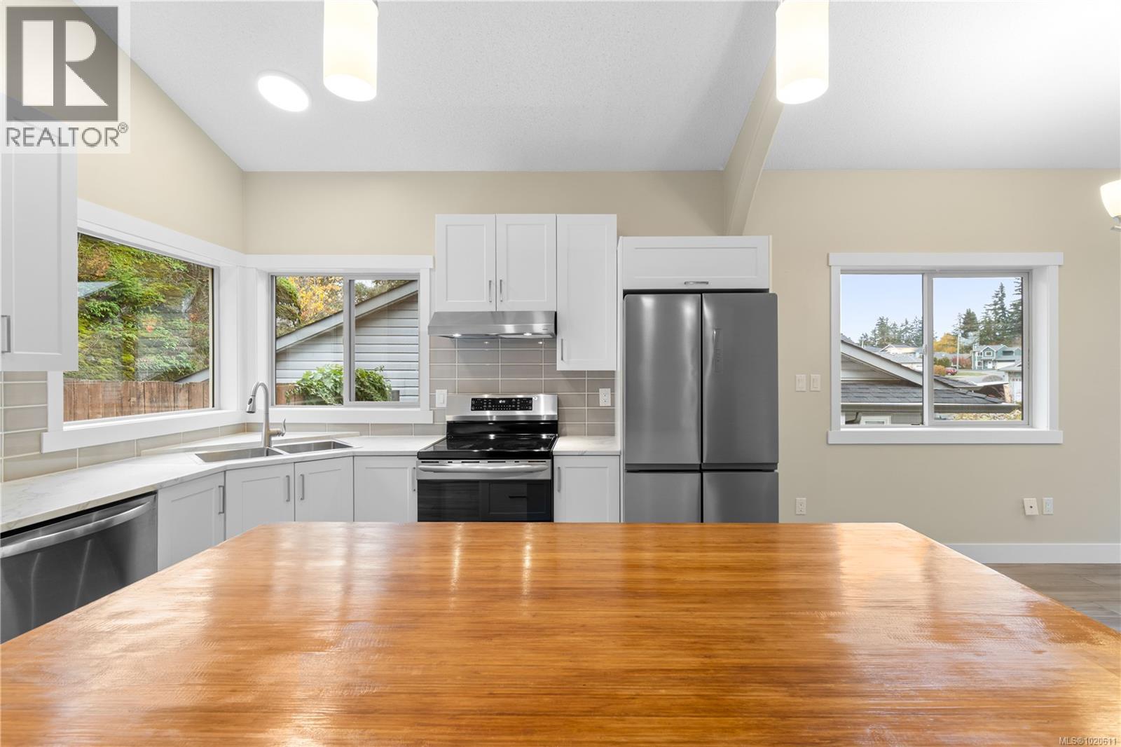 2170 Sun Valley Dr, Nanaimo