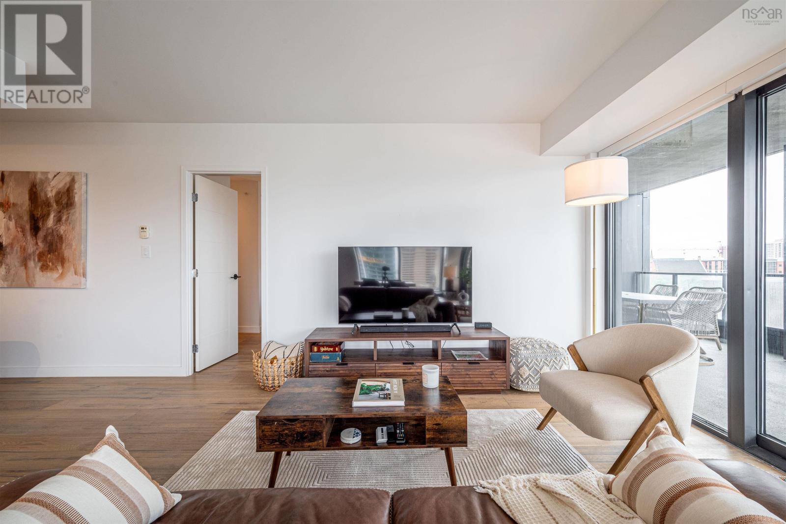 Property 21 of 48 of 1202 1650 Granville Street