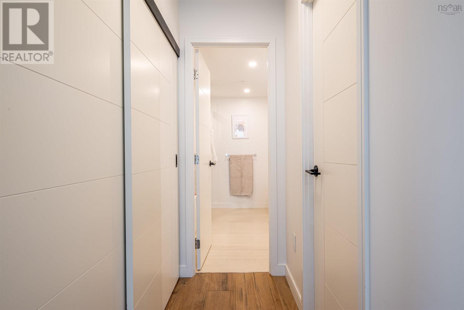 Property 29 of 48 of 1202 1650 Granville Street