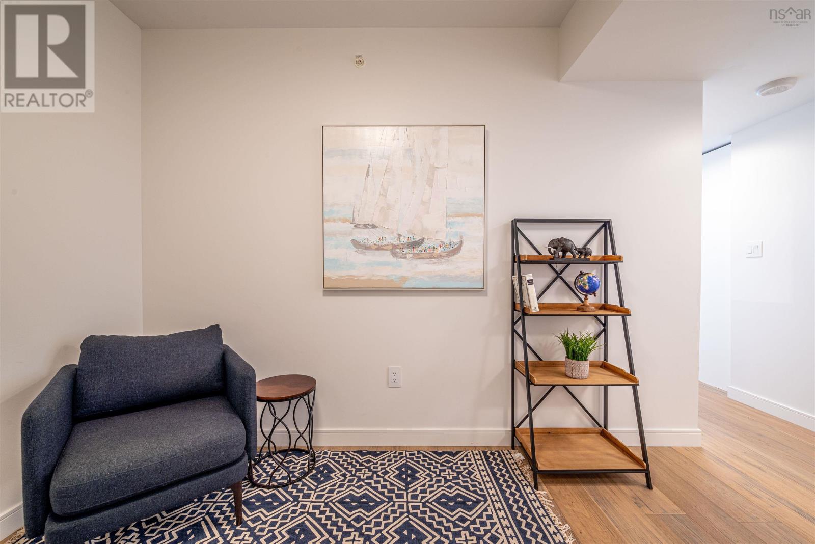 Property 7 of 48 of 1202 1650 Granville Street