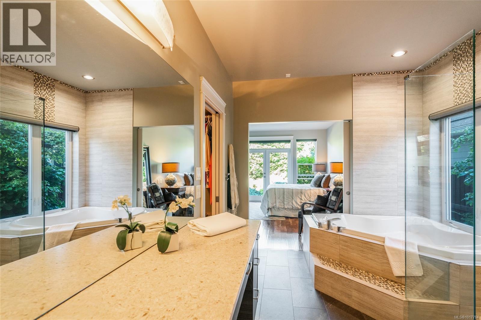 3172 Royal Vista Way, Courtenay