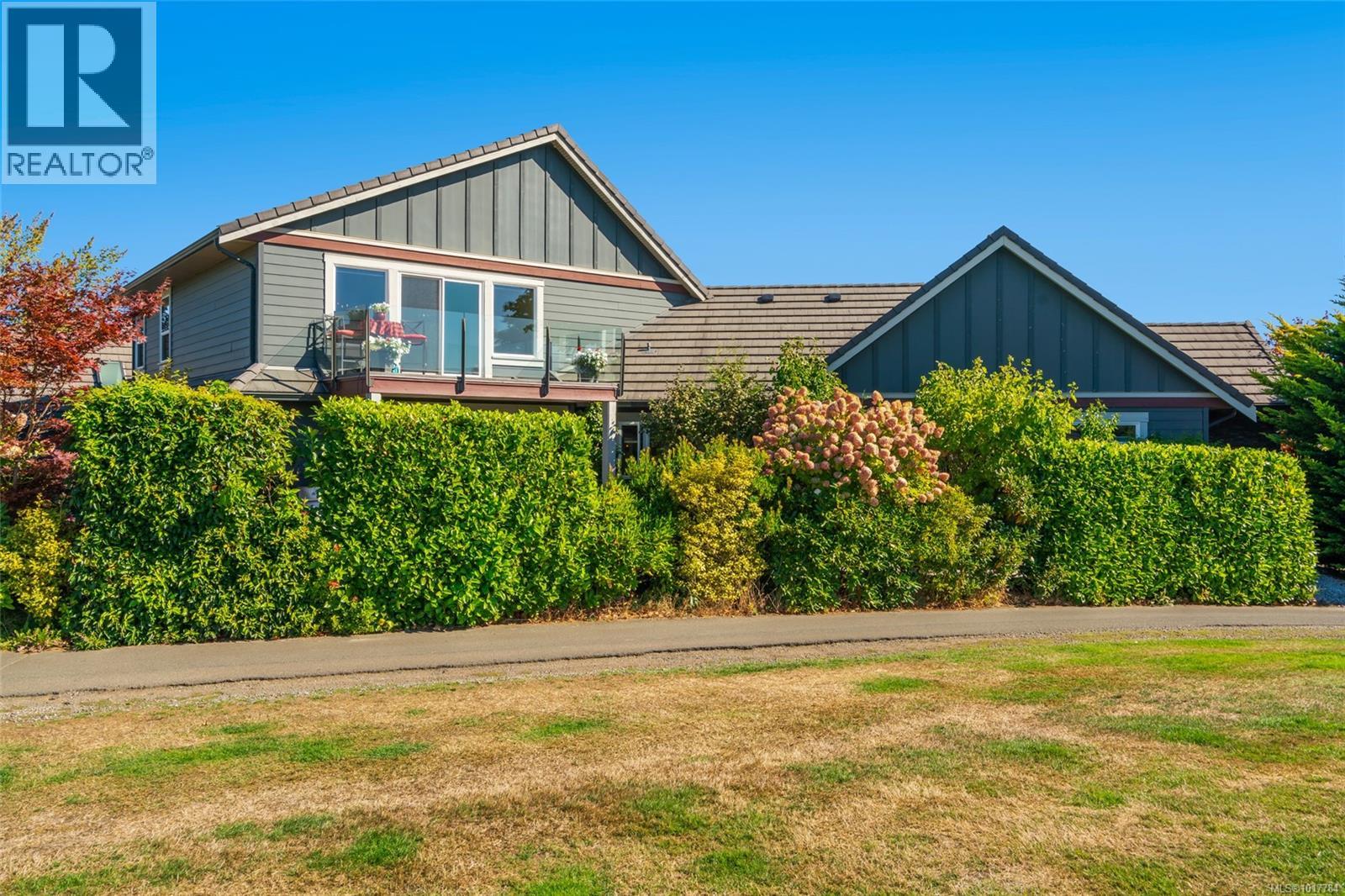 3172 Royal Vista Way, Courtenay