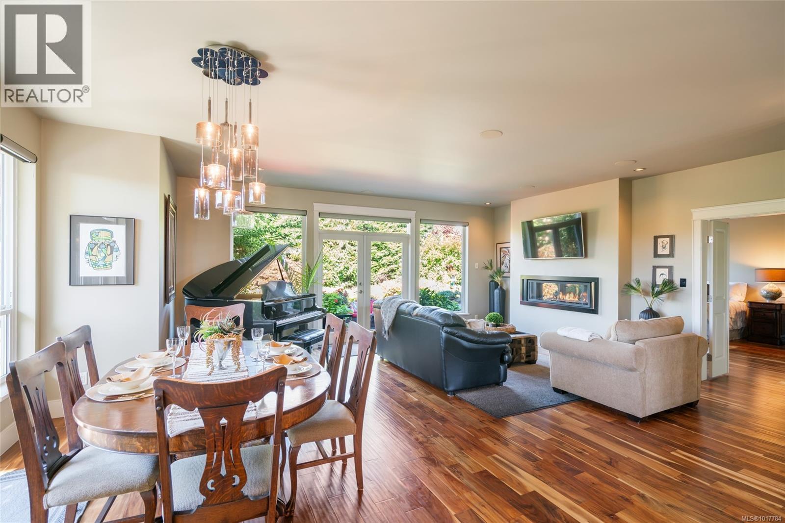 3172 Royal Vista Way, Courtenay