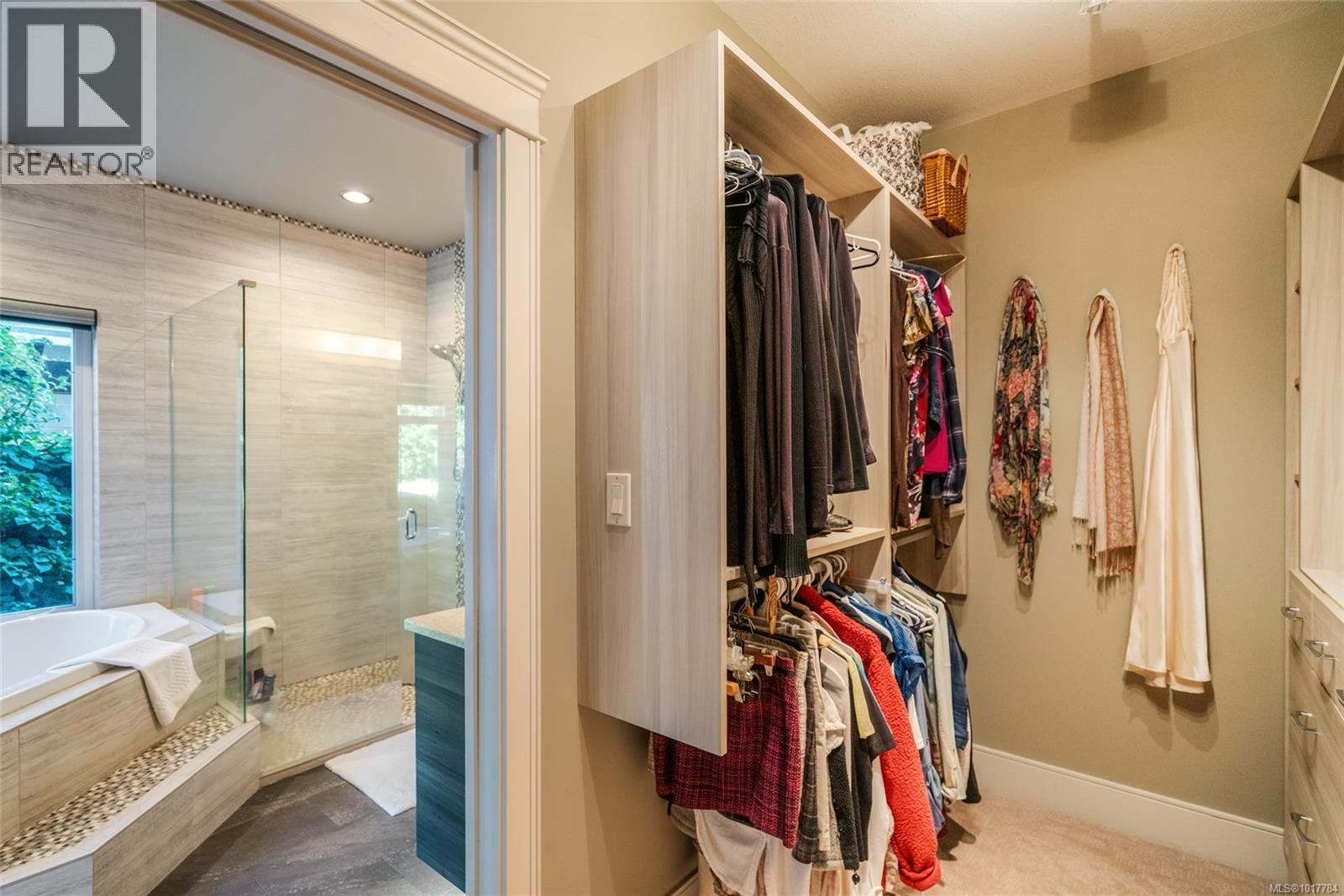 3172 Royal Vista Way, Courtenay